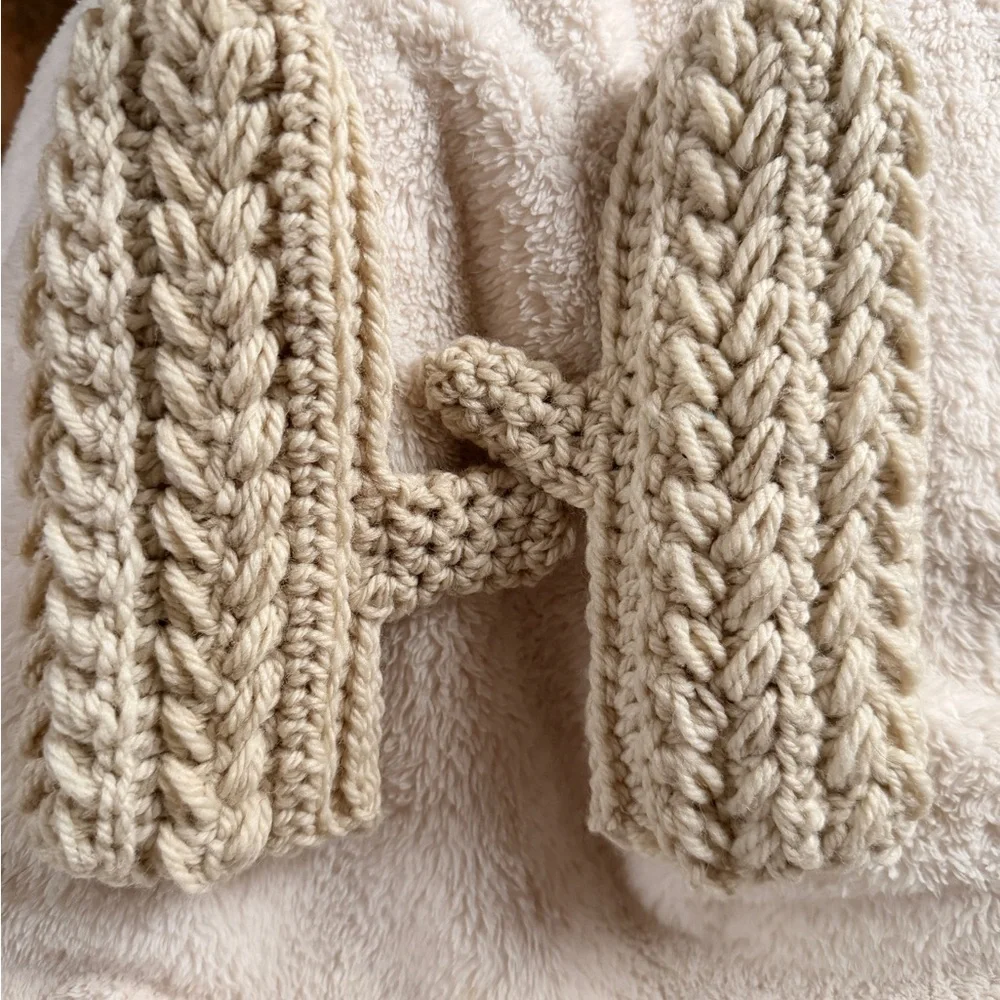 Handcrafted Cable Knit Children's Mittens in Natural Ivory
